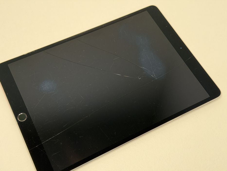 iPad Pro 10.5 (A1709) - 256GB - Cellular (LTE) - Space Gray - pęknięty - faktura VAT 23%
