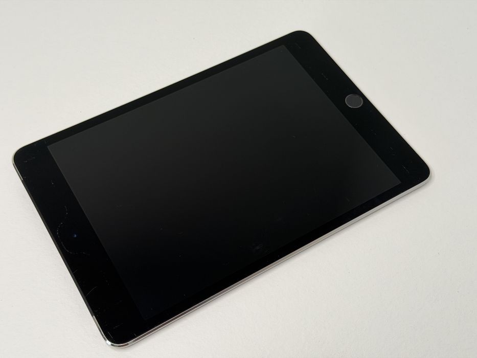 iPad mini 4 (A1550) - 128GB - Cellular (LTE) - faktura VAT 23%