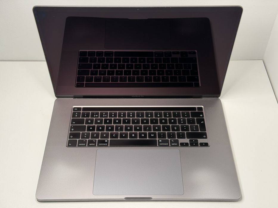 MacBook Pro 16 (A2141) - i7/16GB/512GB - faktura VAT 23%