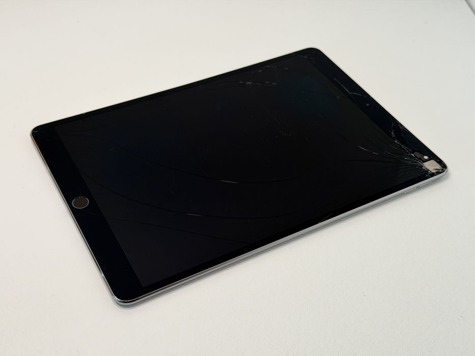 iPad Pro 10.5 (A1701) - 64GB - zbity - faktura VAT 23%
