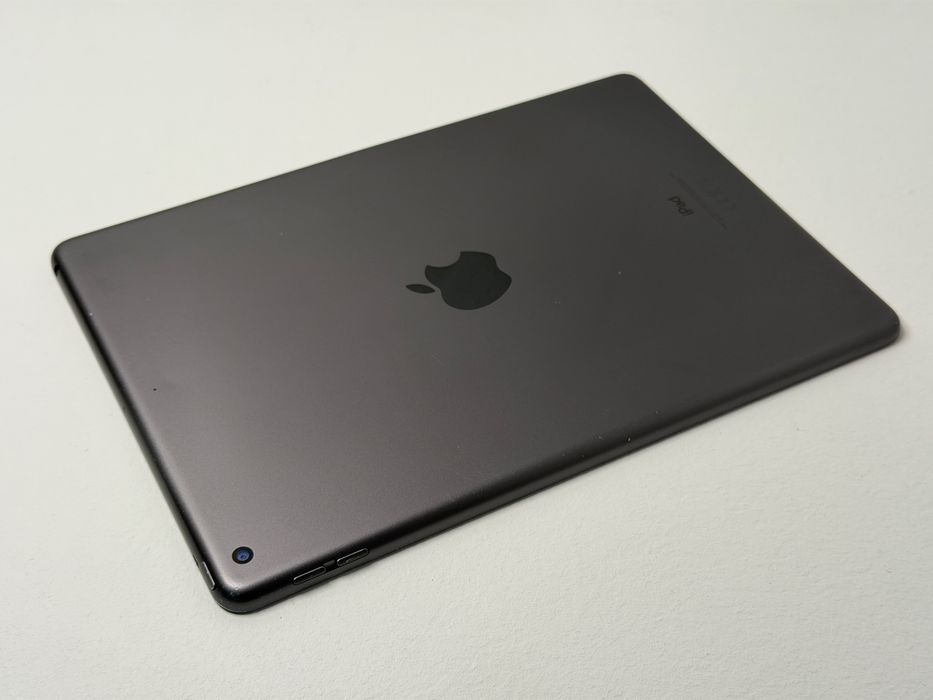 iPad 9. gen. (A2602) - 64GB - faktura VAT 23%
