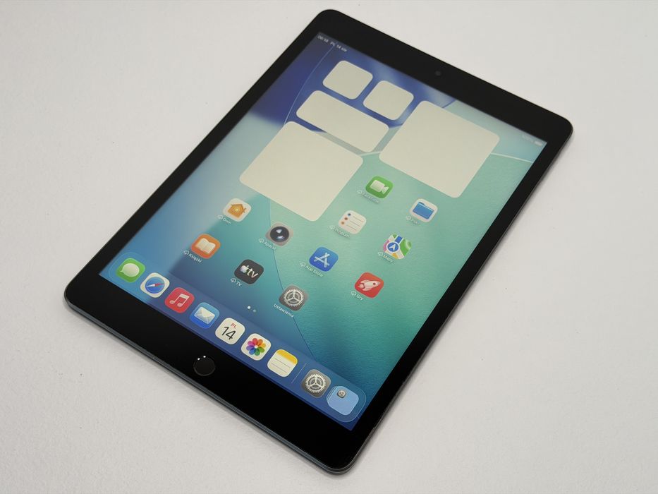 iPad 9. gen. (A2602) - 64GB - Space Gray - faktura VAT 23%