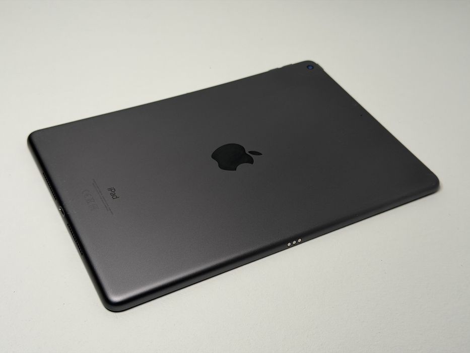 iPad 9. gen. (A2602) - 64GB - faktura VAT 23%
