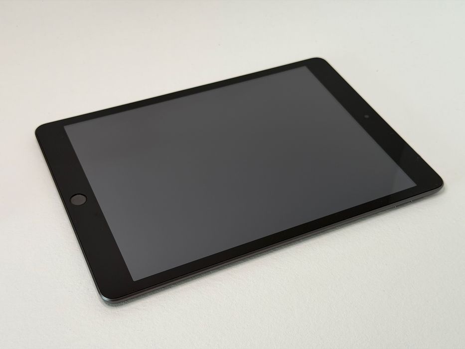 iPad 9. gen. (A2602) - 64GB - faktura VAT 23%