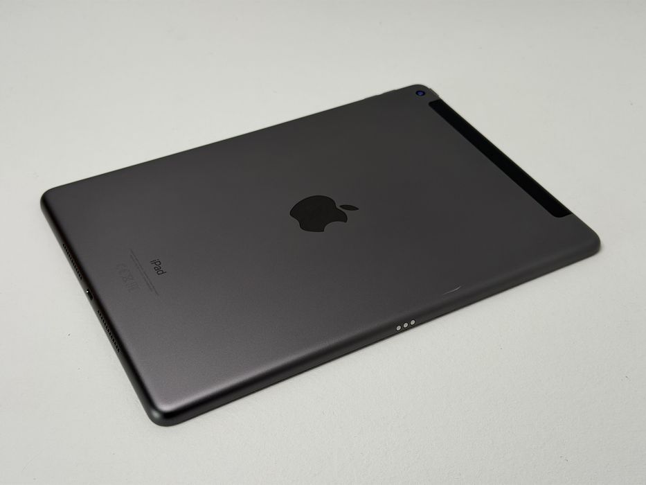 iPad 9. gen. (A2604) - 64GB - Cellular (LTE) - faktura VAT 23%