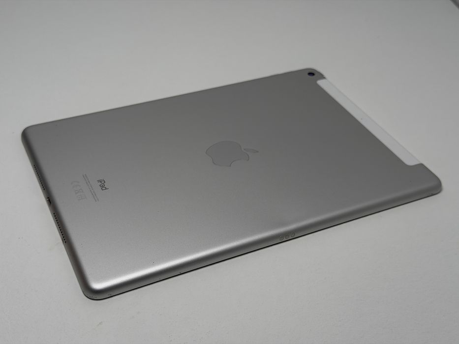 iPad 8. gen. (A2429) - 32GB - Cellular (LTE) - Silver - faktura VAT 23%