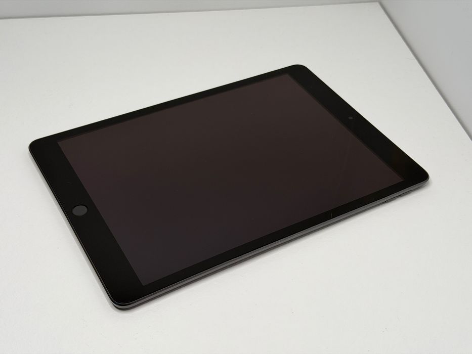 iPad 9. gen. (A2602) - 64GB - faktura VAT 23%