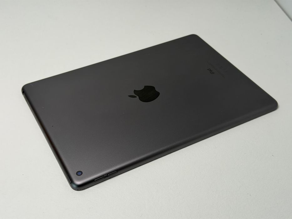 iPad 9. gen. (A2602) - 64GB - zbity - faktura VAT 23%