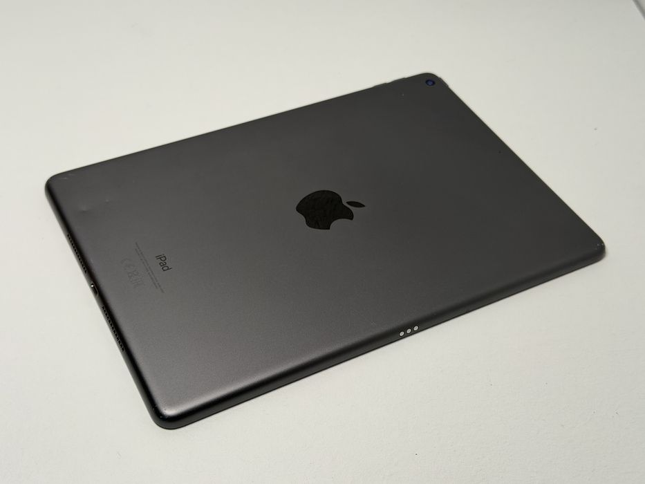 iPad 9. gen. (A2602) - 64GB - faktura VAT 23%