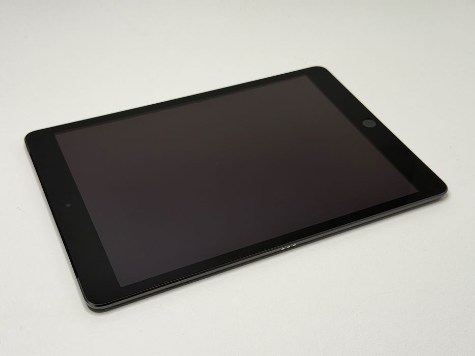 iPad 9. gen. (A2604) - 64GB - Cellular (LTE) - faktura VAT 23%