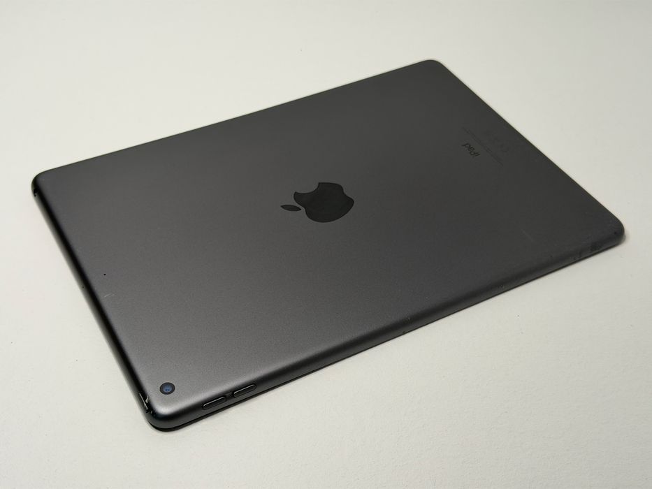 iPad 9. gen. (A2602) - 64GB - faktura VAT 23%