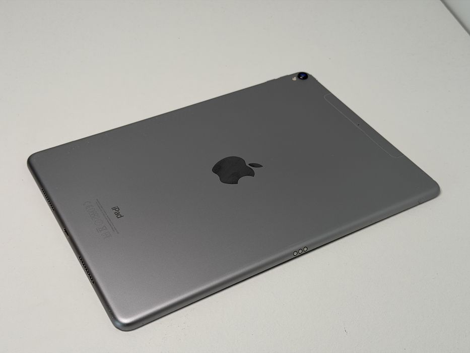 iPad Pro 10.5 (A1709) - 64GB - Cellular (LTE) - faktura VAT 23%