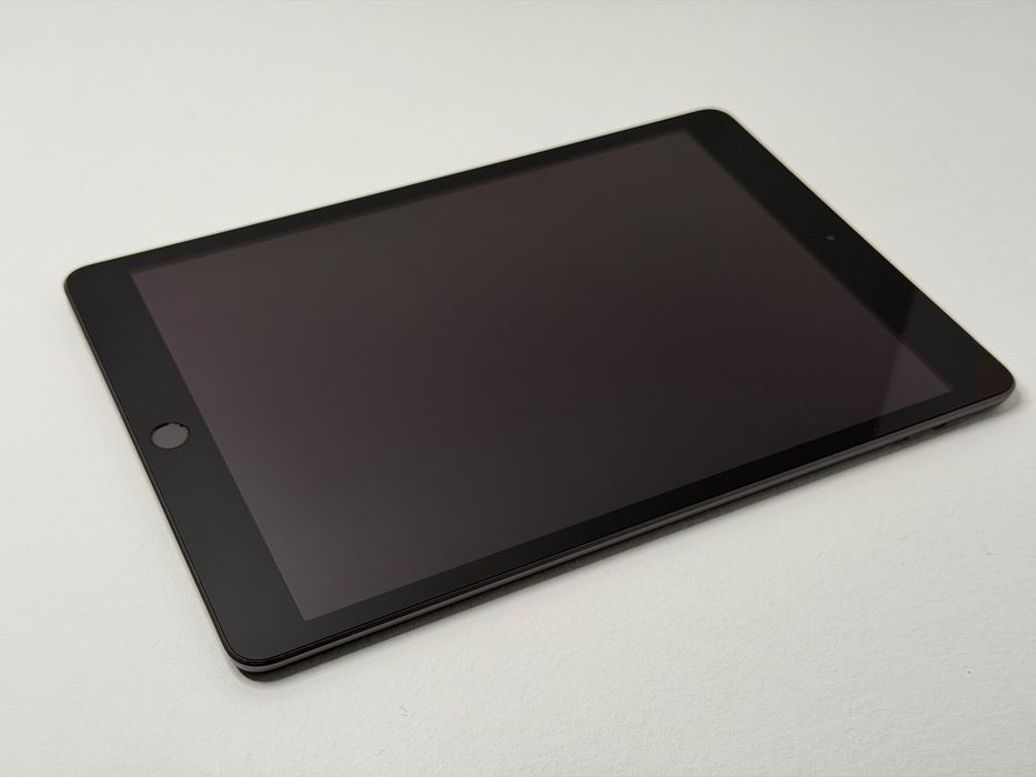 iPad 8. gen. (A2429) - 32GB - Cellular (LTE) - faktura VAT 23%