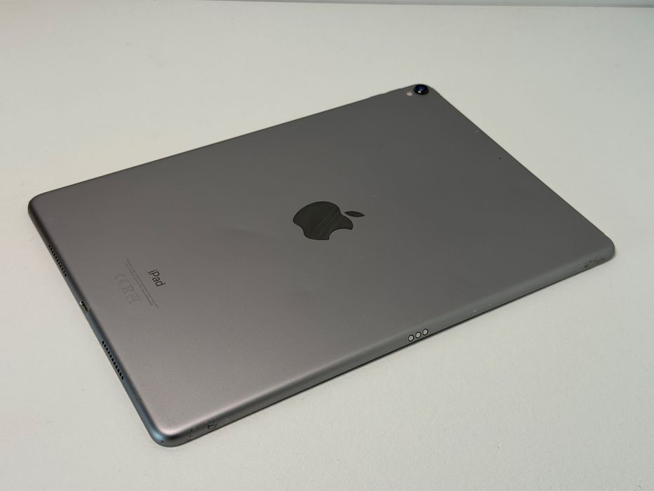 iPad Pro 10.5 (A1701) - 64GB - zbity - faktura VAT 23%