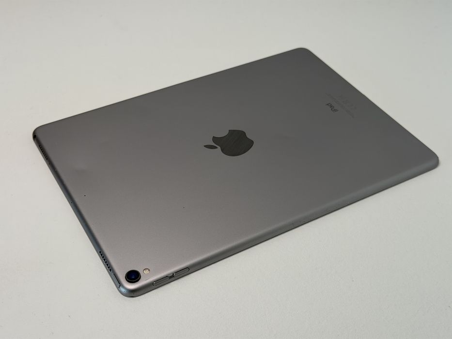 iPad Pro 10.5 (A1701) - 64GB - zbity - faktura VAT 23%