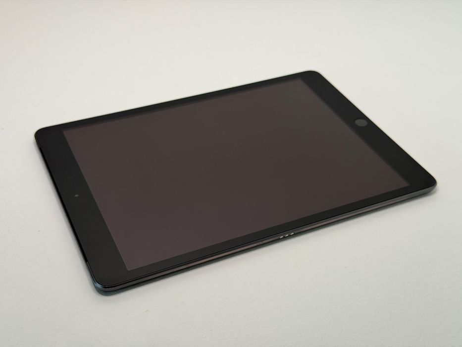 iPad 8. gen. (A2429) - 32GB - Cellular (LTE) - Space Gray - faktura VAT 23%