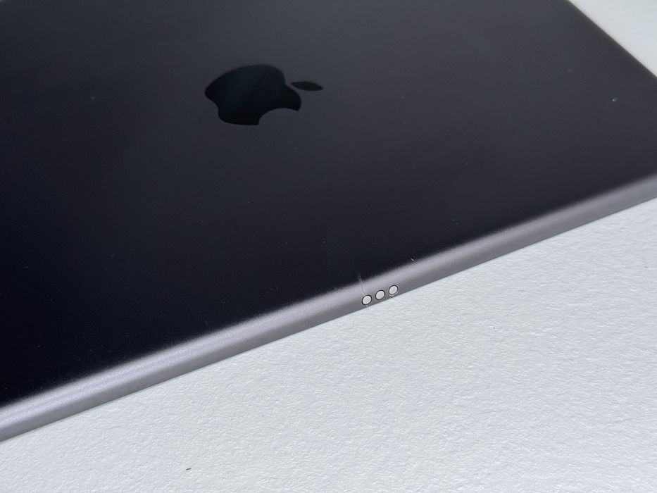 iPad 9. gen. (A2602) - 256GB - faktura VAT 23%