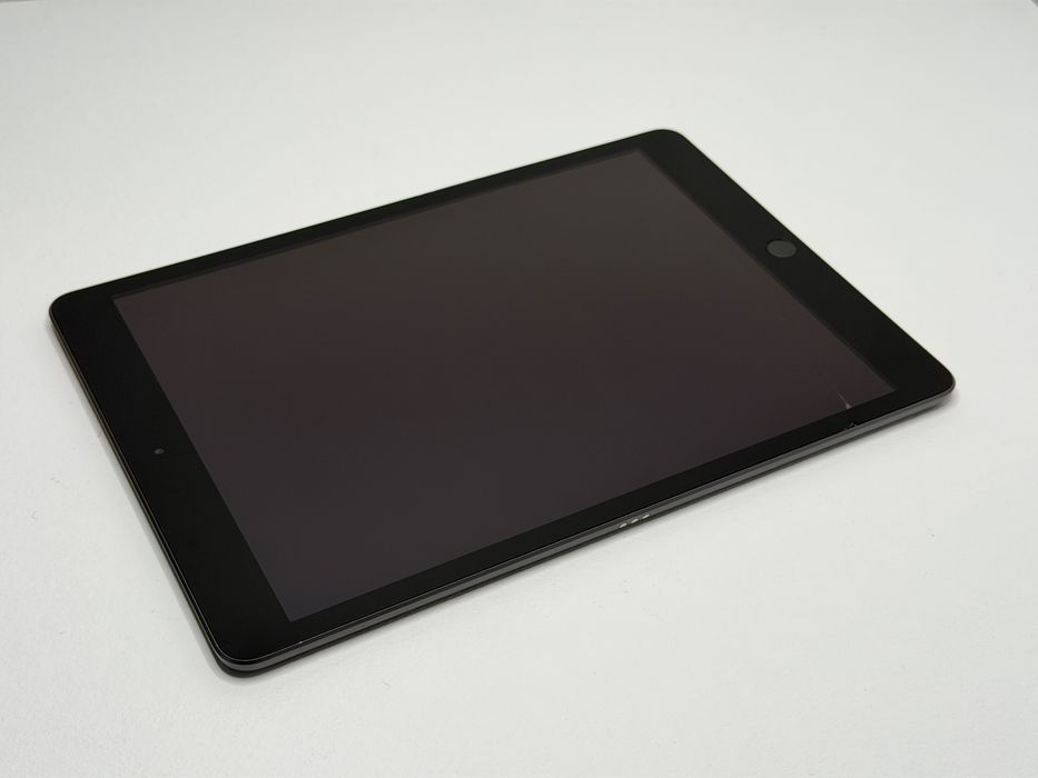 iPad 8. gen. (A2270) - 32GB - faktura VAT 23%