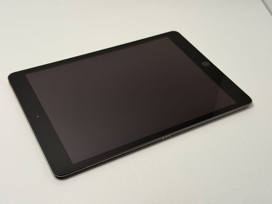 iPad 8. gen. (A2270) - 32GB - faktura VAT 23%