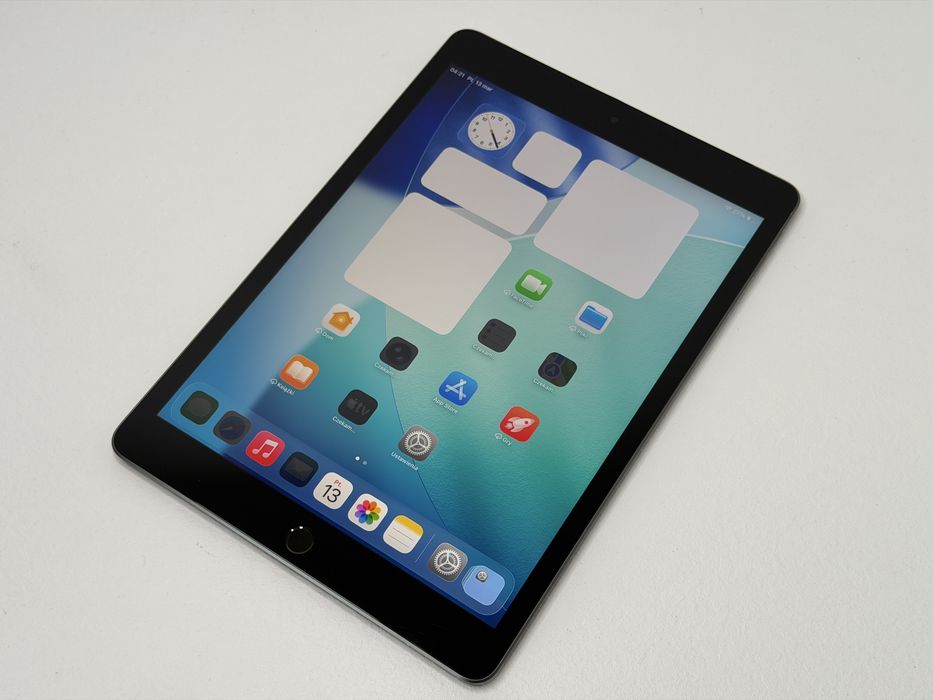 iPad 9. gen. (A2604) - 64GB - Cellular (LTE) - faktura VAT 23%