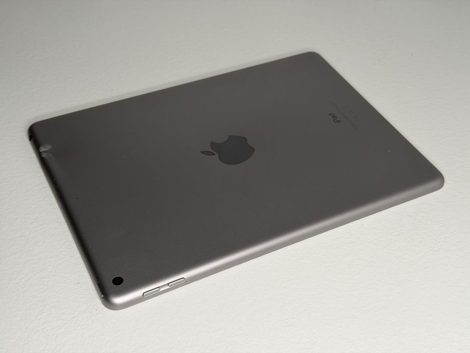 iPad 5. gen. 32GB (A1822) - 128GB - faktura VAT 23%