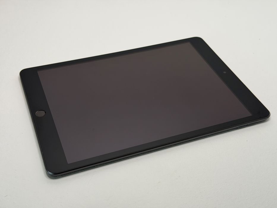 iPad 9. gen. (A2604) - 64GB - Cellular (LTE) - Space Gray - faktura VAT 23%