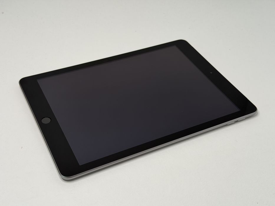 iPad 5 (A1823) - 128GB - Cellular (LTE) - faktura VAT 23%