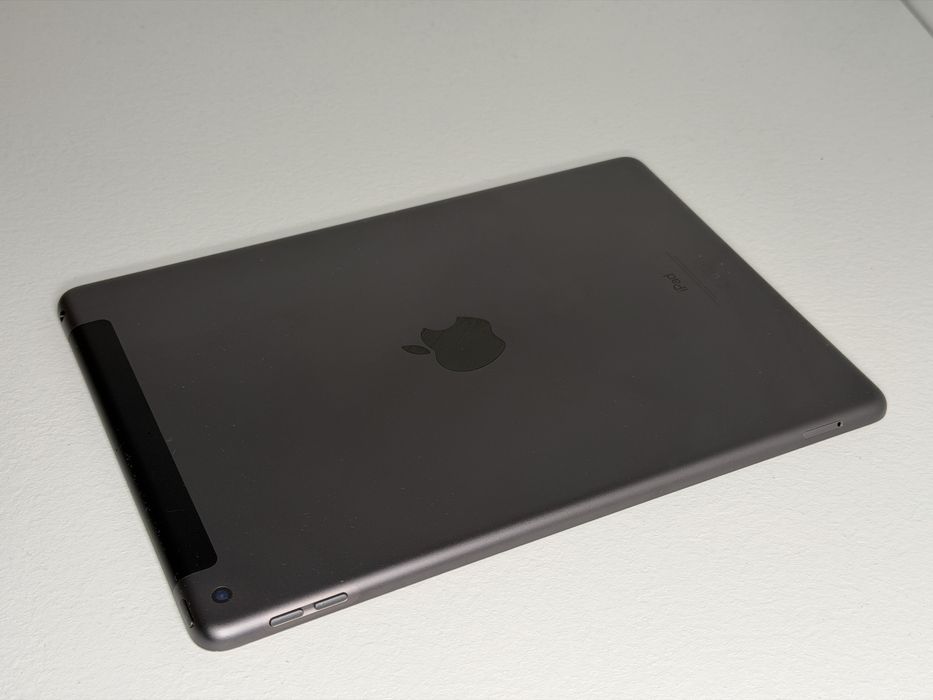 iPad 7. gen. (A2198) - 128GB - Cellular (LTE) - faktura VAT 23%