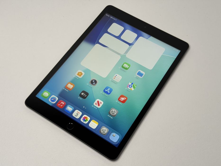 iPad 9. gen. (A2602) - 64GB - faktura VAT 23%