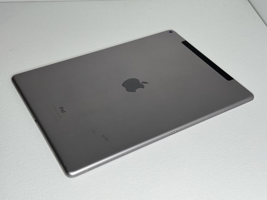 iPad Pro 12.9 1. gen. (A1652) - 128GB - Cellular (LTE) - faktura VAT 23%