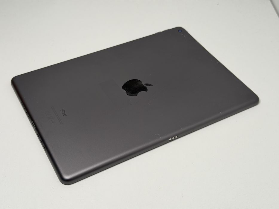iPad 8. gen. (A2270) - 32GB - faktura VAT 23%