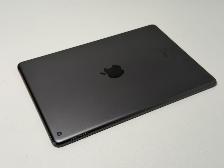 iPad 9. gen. (A2602) - 64GB - zbity - faktura VAT 23%