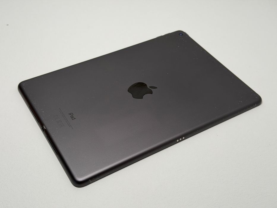 iPad 9. gen. (A2602) - 64GB - faktura VAT 23%