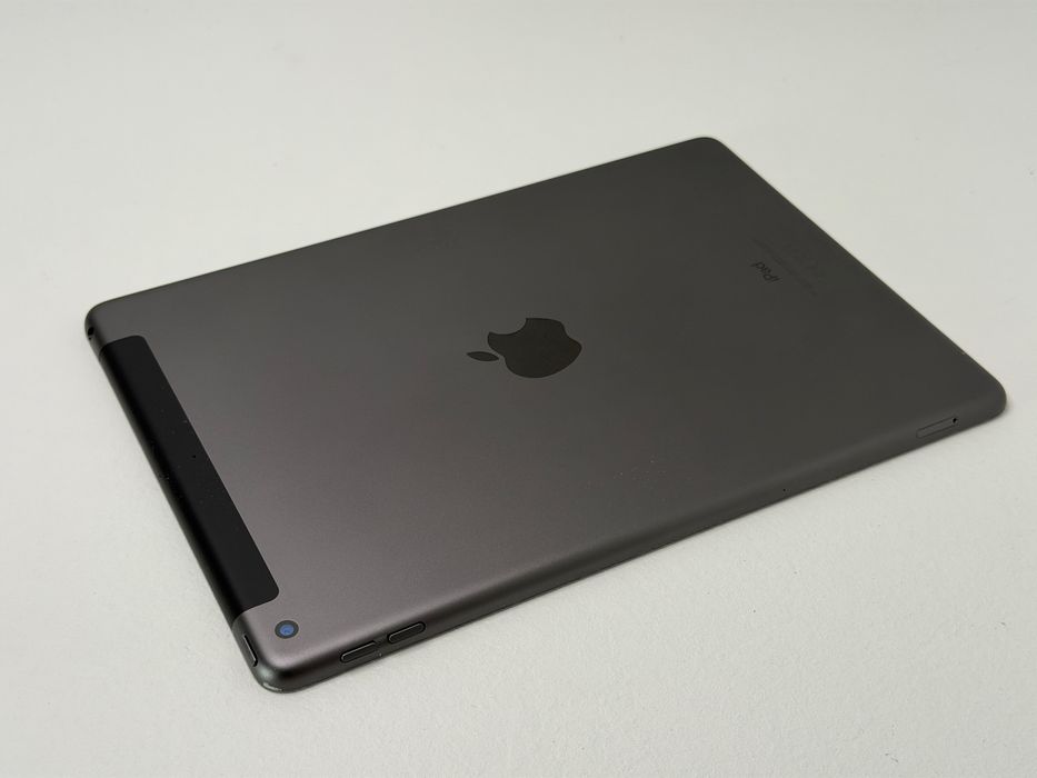 iPad 9. gen. (A2604) - 64GB - Cellular (LTE) - faktura VAT 23%