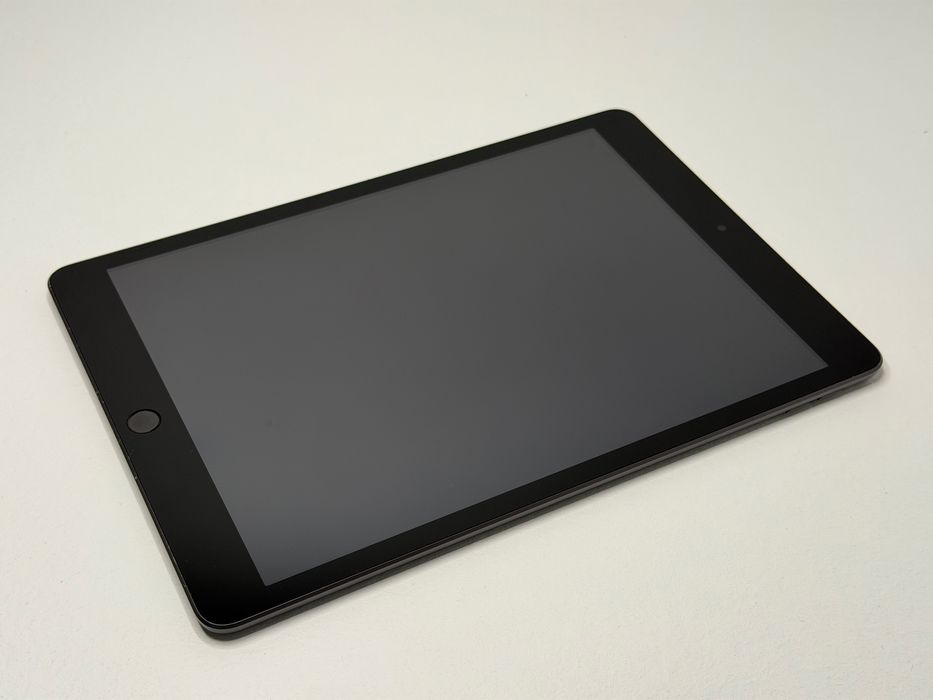 iPad 9. gen. (A2602) - 64GB - faktura VAT 23%