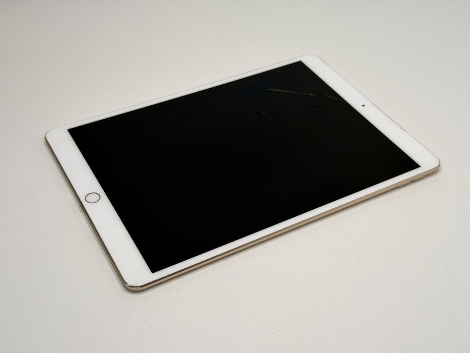 iPad Pro 10.5 (A1701) - 256GB - pęknięty - faktura VAT 23%