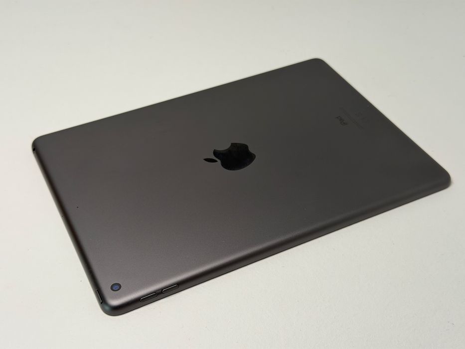 iPad 8. gen. (A2270) - 32GB - zbity - faktura VAT 23%