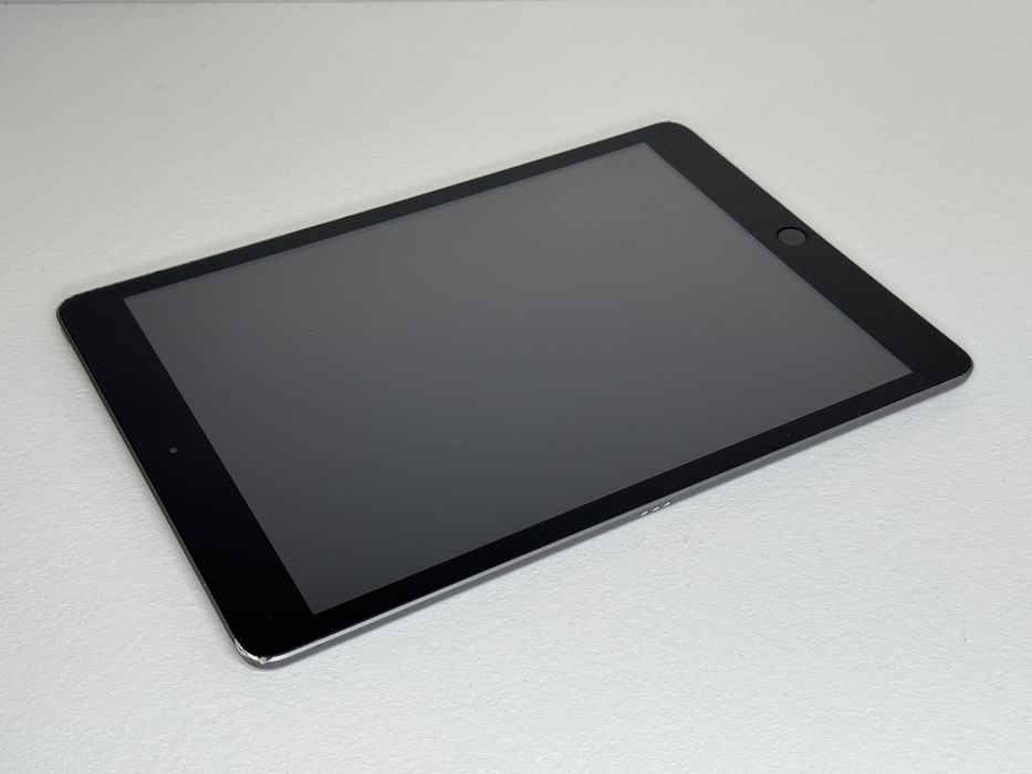 iPad 8. gen. (A2270) - 32GB - faktura VAT 23%