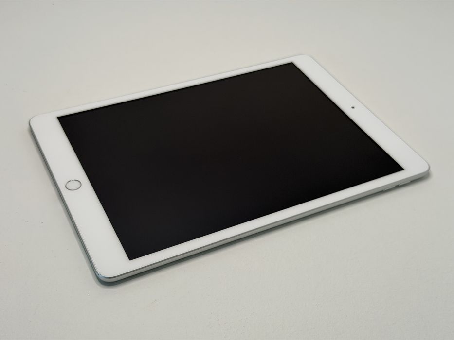 iPad 8. gen. (A2270) - 32GB - Silver - faktura VAT 23%