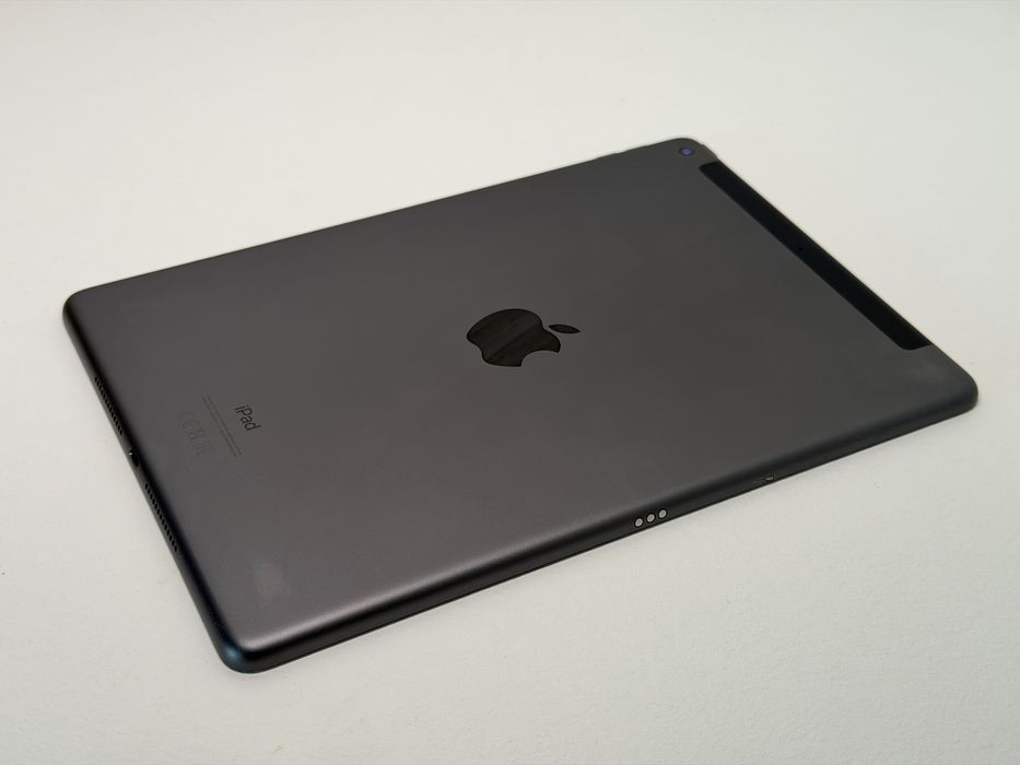 iPad 8. gen. (A2429) - 32GB - Cellular (LTE) - Space Gray - faktura VAT 23%