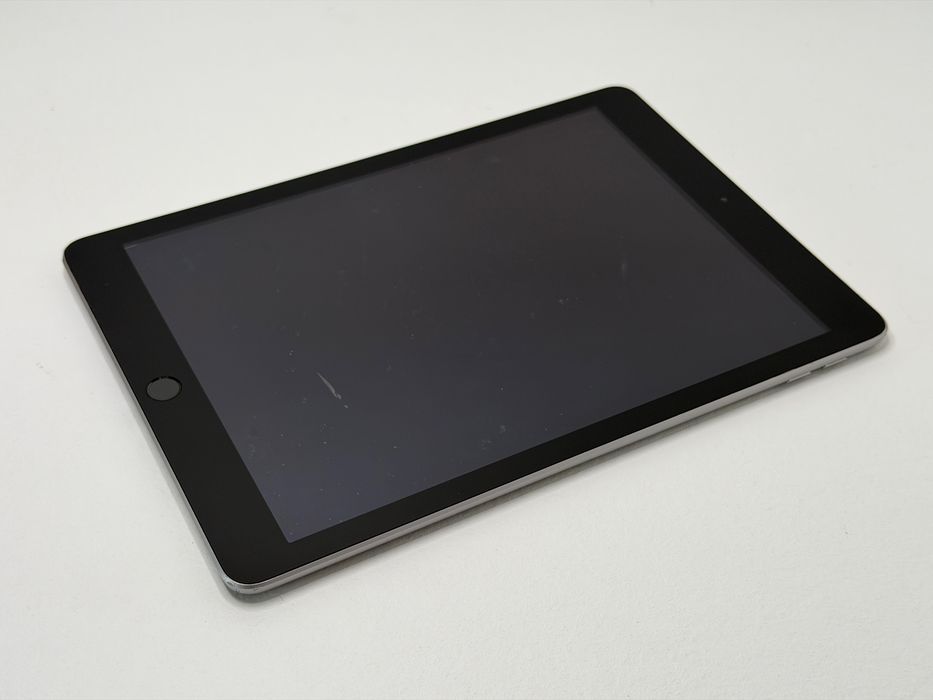 iPad 5. gen. (A1822) - 32GB - faktura VAT 23%