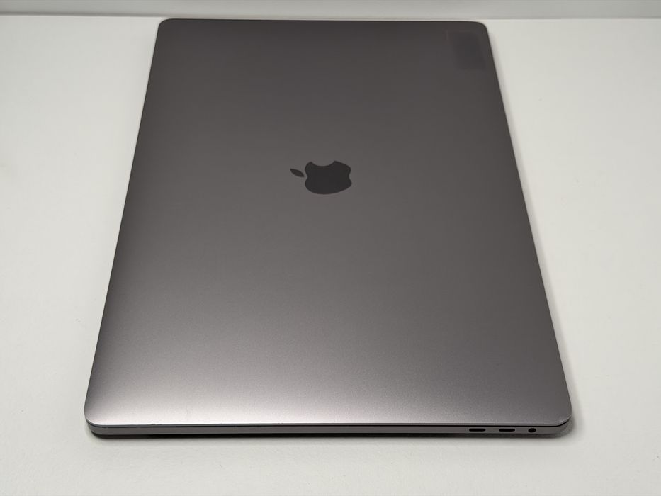 MacBook Pro 16 (A2141) - i7/16GB/512GB - faktura VAT 23%