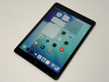 iPad 9. gen. (A2602) - 64GB - zbity - faktura VAT 23%