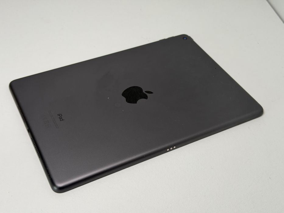 iPad 8. gen. (A2270) - 32GB - faktura VAT 23%