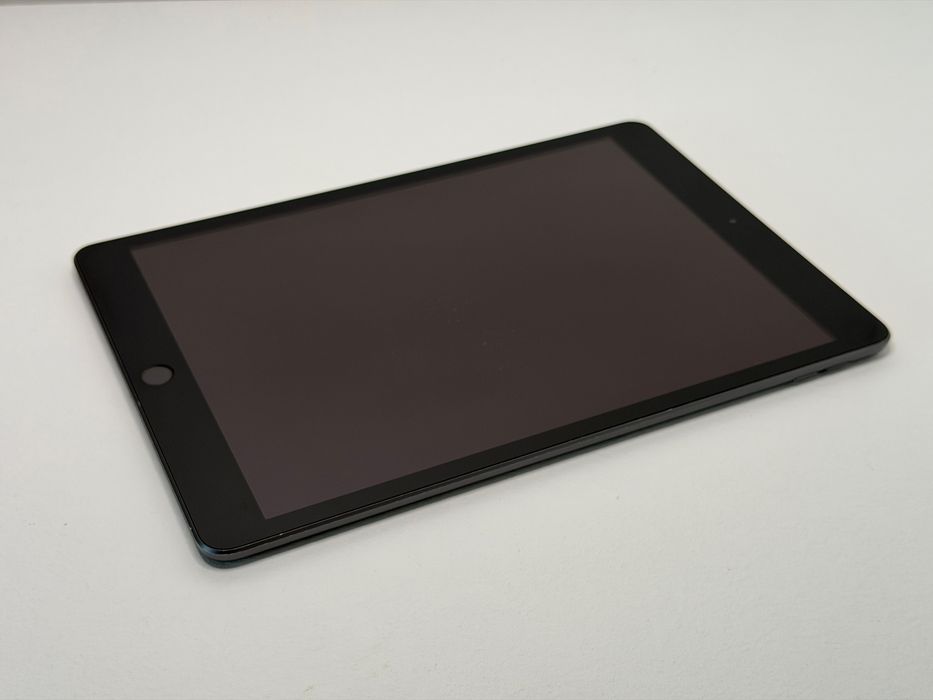 iPad 8. gen. (A2429) - 32GB - Cellular (LTE) - Space Gray - faktura VAT 23%
