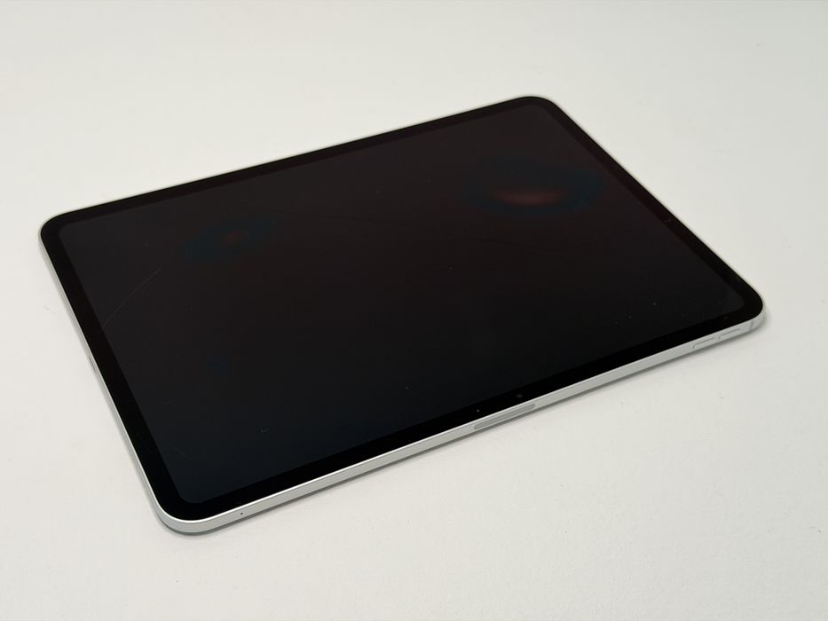 iPad Pro 11 5. gen. (A2836) - Apple M4 - pęknięty - faktura VAT 23%