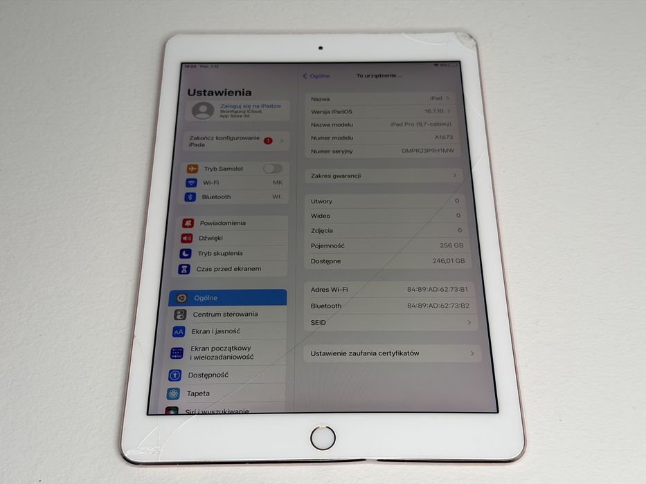 iPad Pro 9.7 (A1673) - 256GB - pęknięty - faktura VAT 23%