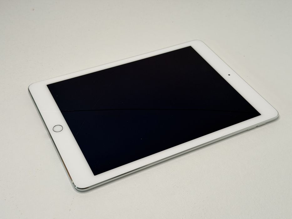iPad Air 2 (A1566) - 128GB - pęknięty - faktura VAT 23%