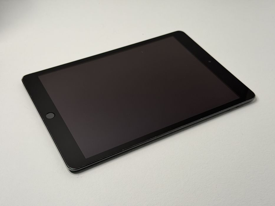 iPad 9. gen. (A2602) - 64GB - faktura VAT 23%