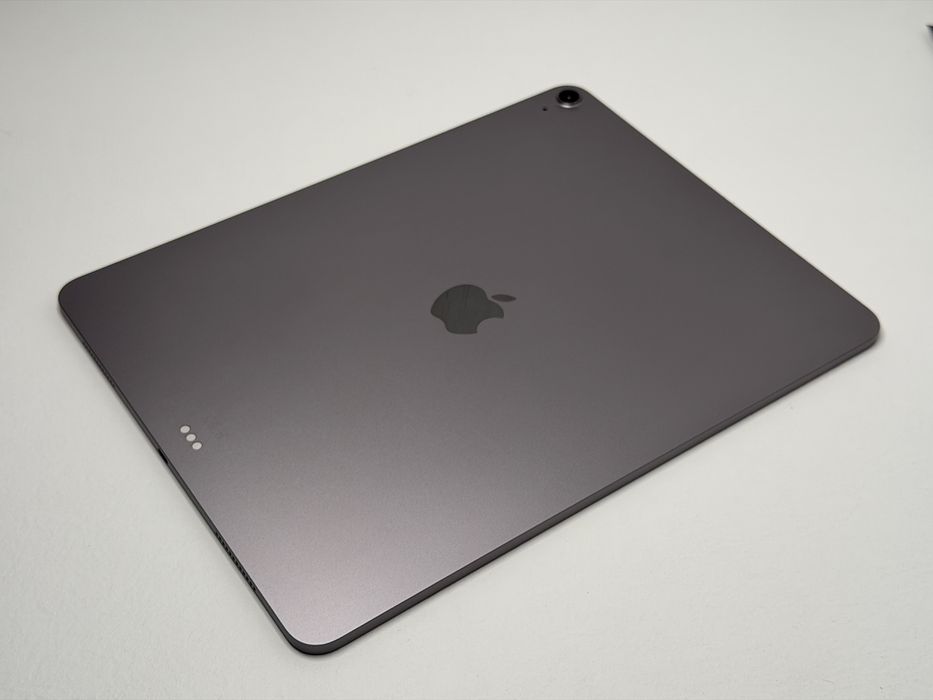 iPad Air 7 13 (A3268) - 256GB - Apple M3 - wada - faktura VAT 23%